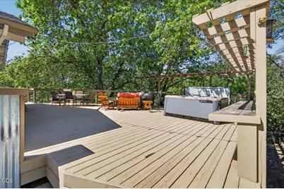 1748 NW Crescent Drive, Grants Pass, OR 97526 - Photo 31