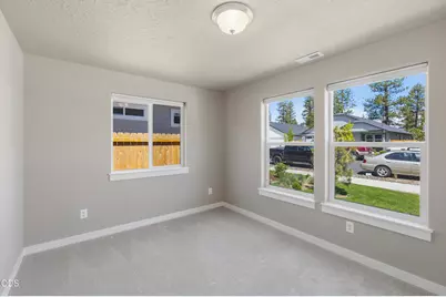 1785 W Williamson Avenue, Sisters, OR 97759 - Photo 25