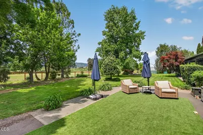 1760 Minear Road, Medford, OR 97501 - Photo 41