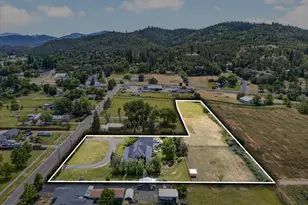 1760 Minear Rd, Medford, OR 97501 - Photo 3
