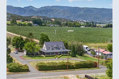 1760 Minear Road, Medford, OR 97501 - Photo 3