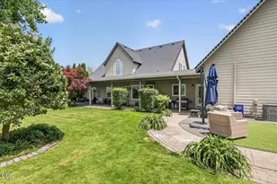 1760 Minear Rd, Medford, OR 97501 - Photo 43