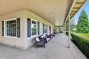 1760 Minear Rd, Medford, OR 97501 - Photo 7