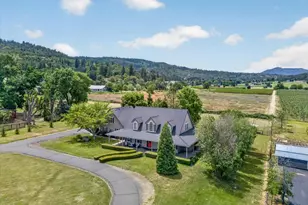 1760 Minear Rd, Medford, OR 97501 - Photo 47