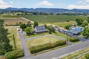 1760 Minear Rd, Medford, OR 97501 - Photo 53