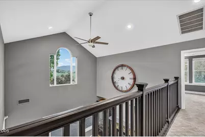 1760 Minear Road, Medford, OR 97501 - Photo 33
