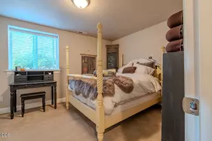 410 Lone Oak Dr, Medford, OR 97504 - Photo 21