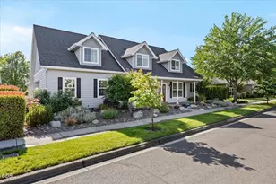 928 Buck Point St, Central Point, OR 97502 - Photo 3