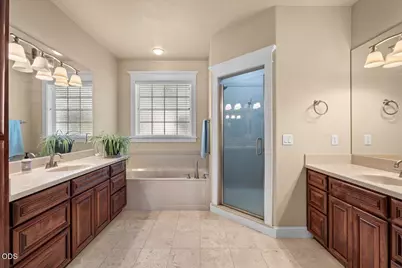 928 Buck Point Street, Central Point, OR 97502 - Photo 25