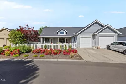 928 Buck Point Street, Central Point, OR 97502 - Photo 43
