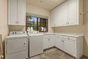 2646 Fairway Dr, Klamath Falls, OR 97601 - Photo 59