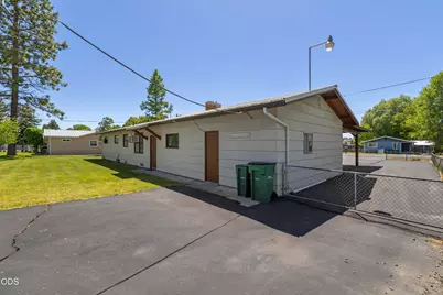 1803 Hope Street, Klamath Falls, OR 97603 - Photo 33