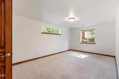 61192 SW Tall Timber Court, Bend, OR 97702 - Photo 19