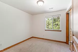 61192 SW Tall Timber Ct, Bend, OR 97702 - Photo 29