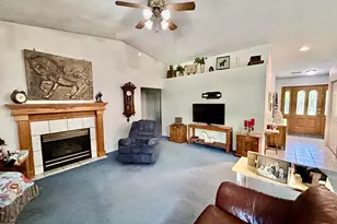 2075 SW Allen Creek Rd, Grants Pass, OR 97527 - Photo 11