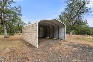 580 Ragsdale Rd, Trail, OR 97541 - Photo 33