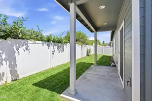1731 Luxor Ln, Medford, OR 97504 - Photo 31