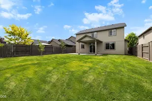 21278 SE Daylily Ave, Bend, OR 97702 - Photo 33