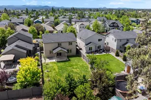 21278 SE Daylily Ave, Bend, OR 97702 - Photo 39