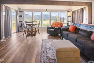 8270 Hill Rd, Klamath Falls, OR 97603 - Photo 9