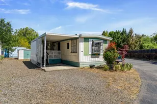 1241 Dowell Rd, Grants Pass, OR 97527 - Photo 1