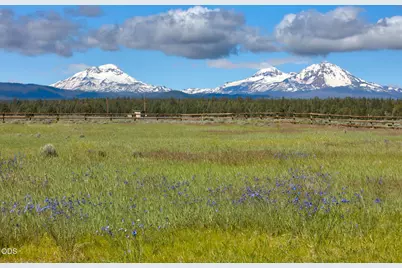 16845 Varco Road, Bend, OR 97703 - Photo 3