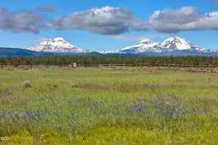 16845 Varco Rd, Bend, OR 97703 - Photo 3