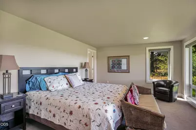 16845 Varco Road, Bend, OR 97703 - Photo 19
