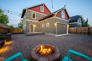62719 Hawkview Road, Bend, OR 97701 - Photo 43