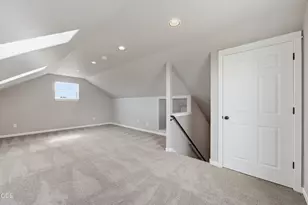 62719 Hawkview Road, Bend, OR 97701 - Photo 33