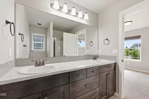 62719 Hawkview Road, Bend, OR 97701 - Photo 23