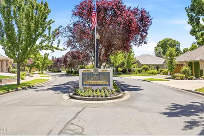 631 Seventh Fairway Drive, Medford, OR 97504 - Photo 75