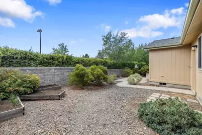 2583 NE Wintergreen Drive, Bend, OR 97701 - Photo 33