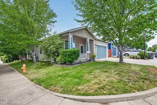 2523 Agate Meadows Dr, White City, OR 97503 - Photo 3