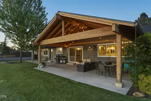 63235 Anika Ln, Bend, OR 97701 - Photo 47