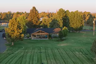63235 Anika Ln, Bend, OR 97701 - Photo 3