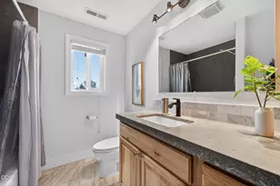 63235 Anika Ln, Bend, OR 97701 - Photo 27