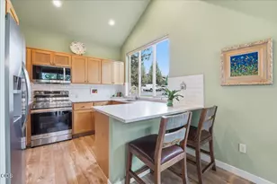 1354 Highland View Loop, Redmond, OR 97756 - Photo 17