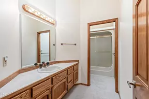 20396 Buttermilk, Bend, OR 97702 - Photo 19