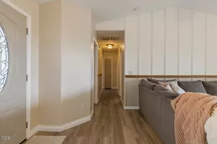7464 Ruth Dr, Klamath Falls, OR 97603 - Photo 5