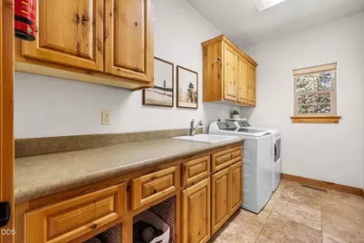 1117 E Creekside Court, Sisters, OR 97759 - Photo 33