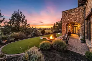 22887 Ghost Tree Ln, Bend, OR 97701 - Photo 3