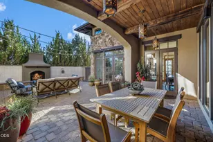 22887 Ghost Tree Ln, Bend, OR 97701 - Photo 23