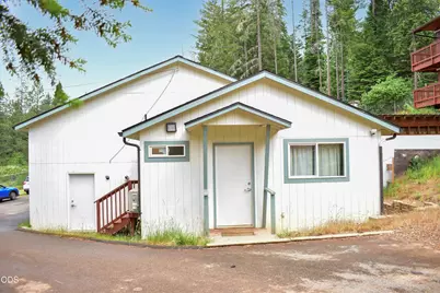 321 N Frontage Road, Wolf Creek, OR 97497 - Photo 5