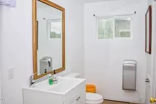 321 N Frontage Rd, Wolf Creek, OR 97497 - Photo 45