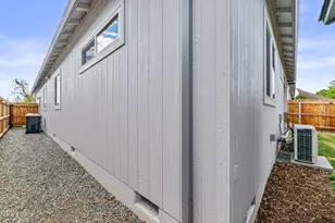 723 Dahl Pl, Medford, OR 97501 - Photo 19