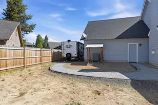 51379 Apache Tears, La Pine, OR 97739 - Photo 31