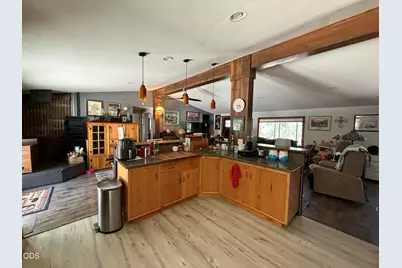 4527 E Evans Creek Road, Rogue River, OR 97537 - Photo 19