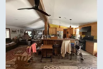 4527 E Evans Creek Road, Rogue River, OR 97537 - Photo 17