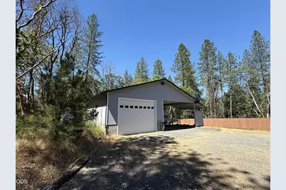 4527 E Evans Creek Road, Rogue River, OR 97537 - Photo 5